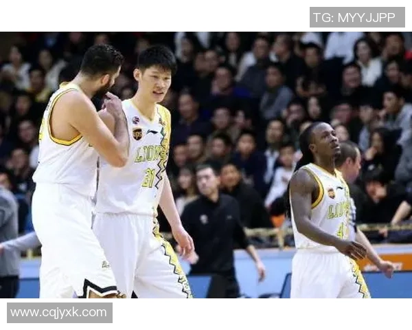 重庆网球队在锦标赛中以51分稳居积分榜首位展现强劲实力 重庆网球队在锦标赛中以51分稳居积分榜首位展现强劲实力